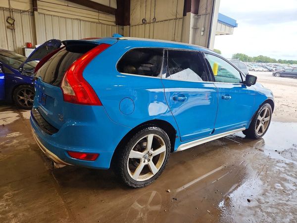 2013 VOLVO XC60