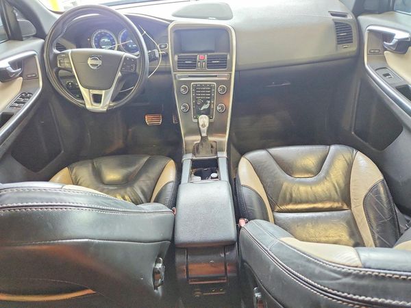 2013 VOLVO XC60