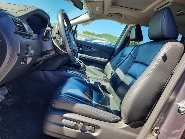 2016 HONDA PILOT TOURING — DENT