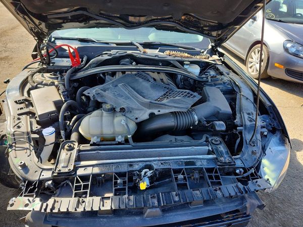 2020 FORD MUSTANG — Engine bay