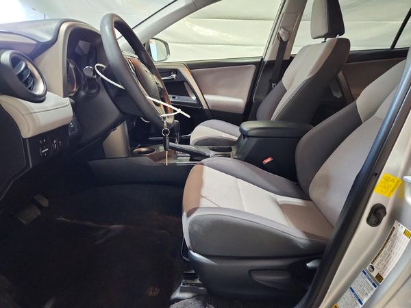 2015 TOYOTA RAV4 XLE (M Grade)