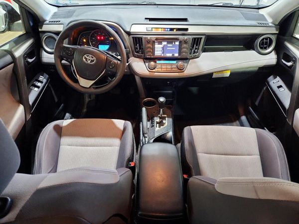 2015 TOYOTA RAV4 XLE (M Grade)