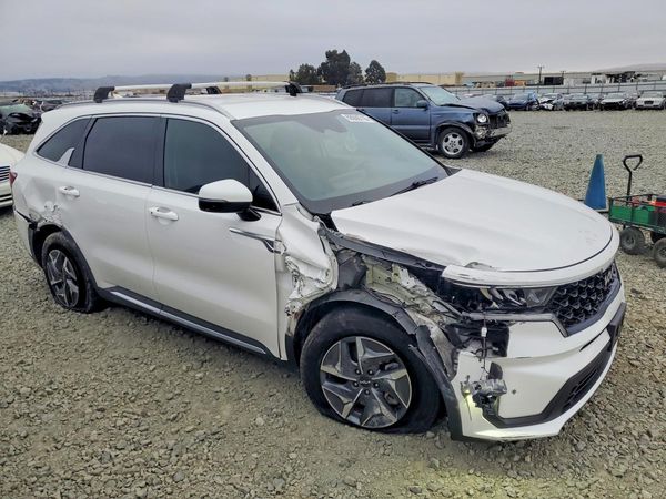 2022 KIA SORENTO S — Passenger 3/4