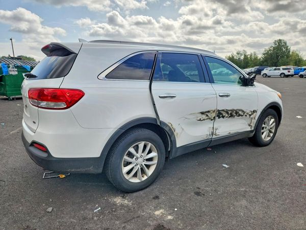 2017 KIA SORENTO L, LX