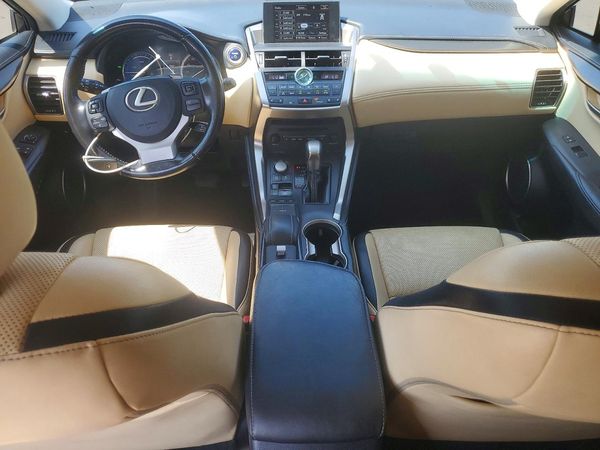2016 LEXUS NX 300h Luxury — CKPT