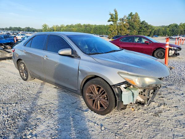 2016 TOYOTA CAMRY