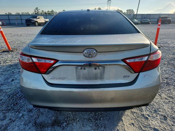 2016 TOYOTA CAMRY