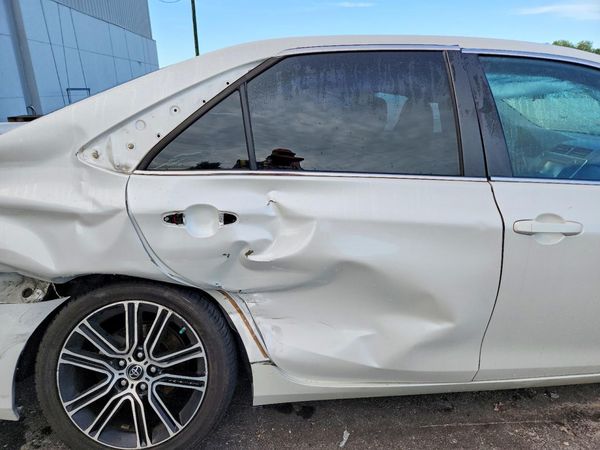 2016 TOYOTA CAMRY