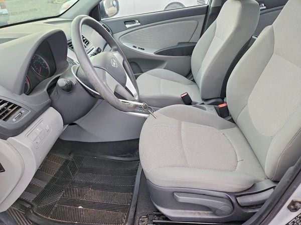 2014 HYUNDAI ACCENT 5DR GS / 4DR GLS — DENT