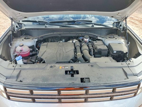 2025 HYUNDAI SANTA FE — Engine bay