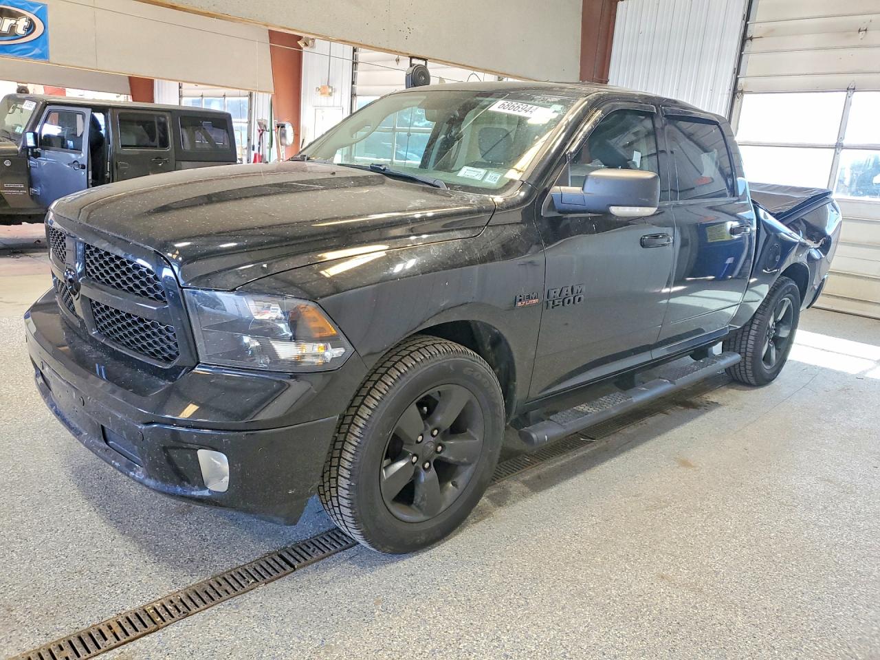 2018 RAM 1500 SLT