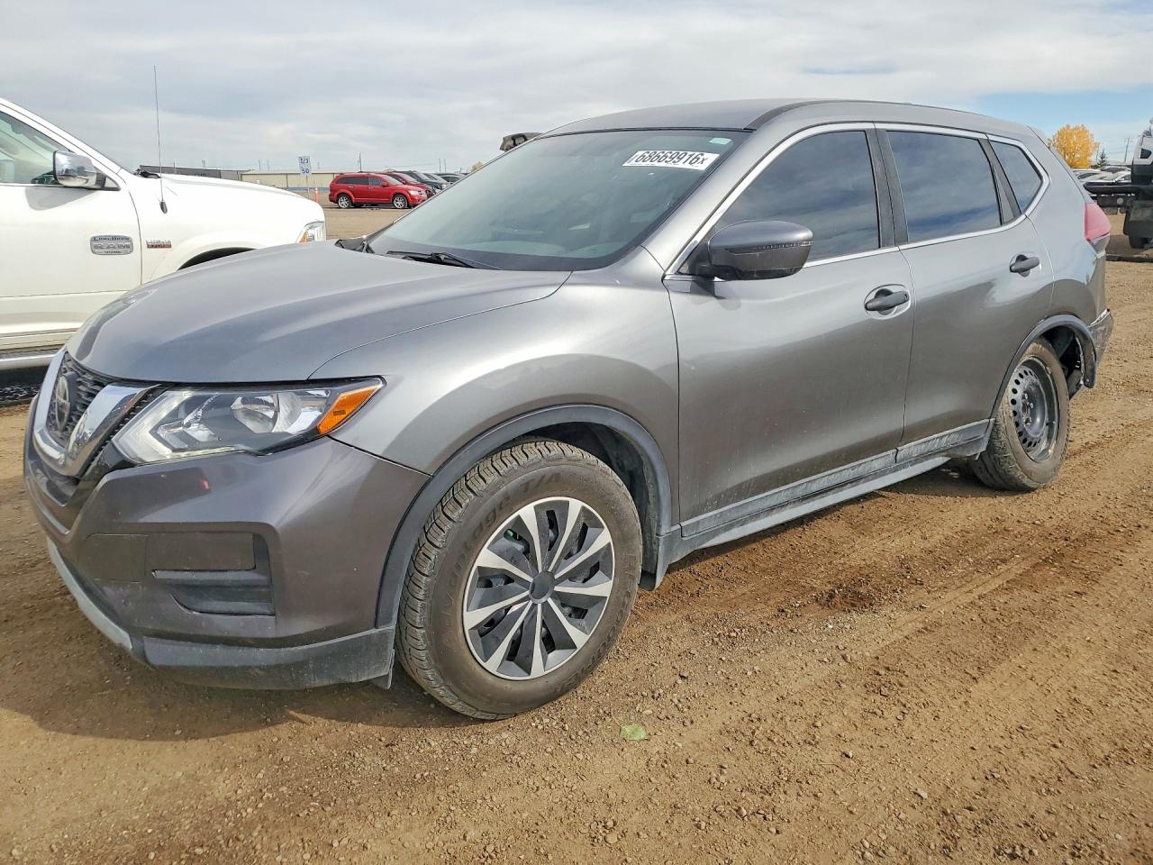 2018 NISSAN ROGUE — Front 3/4
