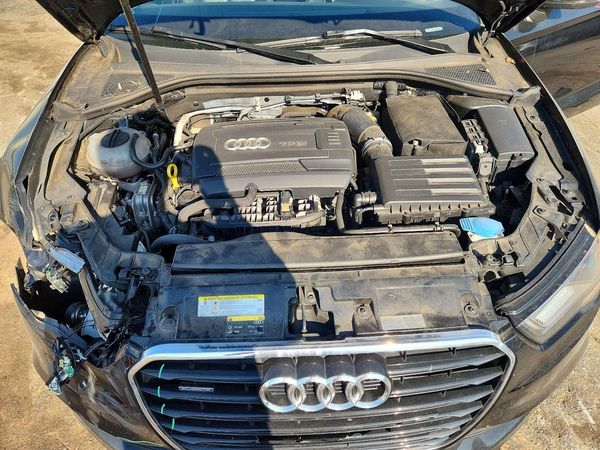 2015 AUDI A3 — Engine bay