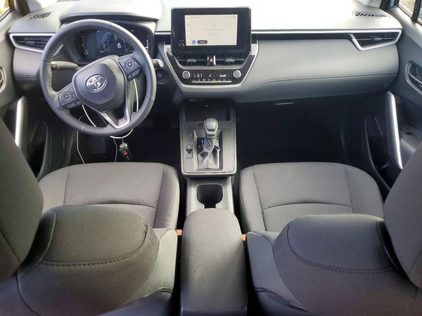 2026 TOYOTA COROLLA CROSS LE — CKPT