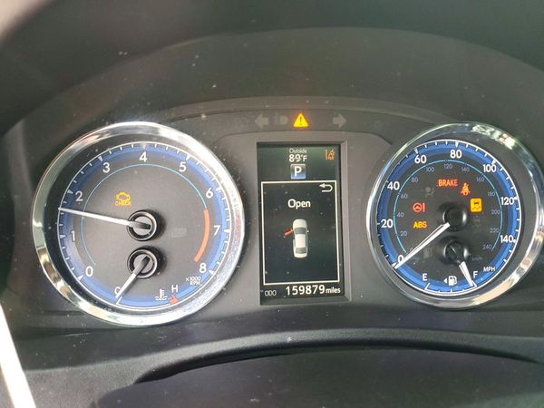 2017 TOYOTA COROLLA