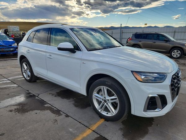 2021 AUDI Q5 E quattro Premium