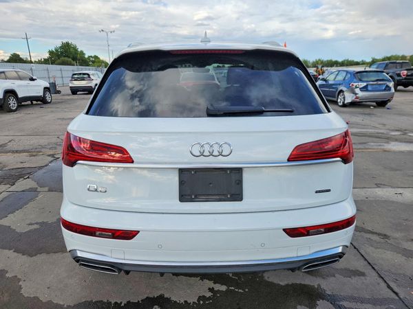 2021 AUDI Q5 E quattro Premium