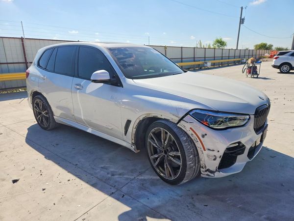 2020 BMW X5 M50i