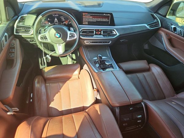 2020 BMW X5 M50i