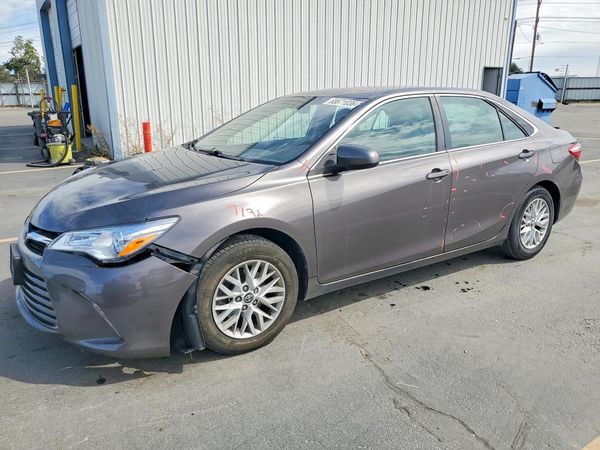 2017 TOYOTA CAMRY