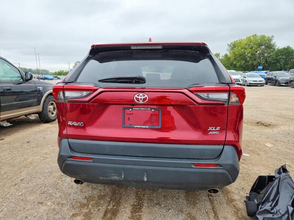 2022 TOYOTA RAV4 XLE — DIRR