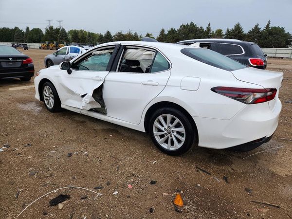 2021 TOYOTA CAMRY LE + Convenient Pkg — DSRA