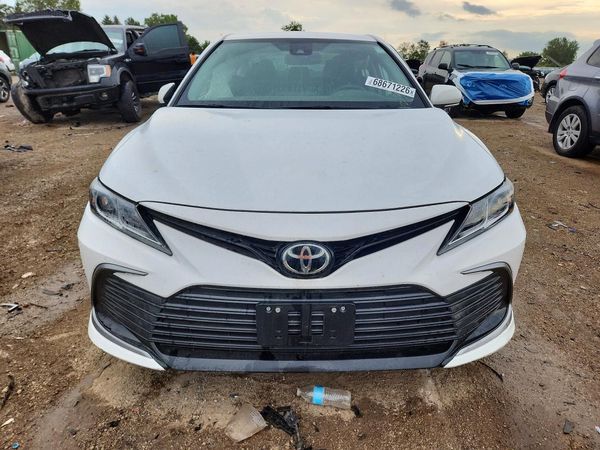2021 TOYOTA CAMRY LE + Convenient Pkg — DIRF