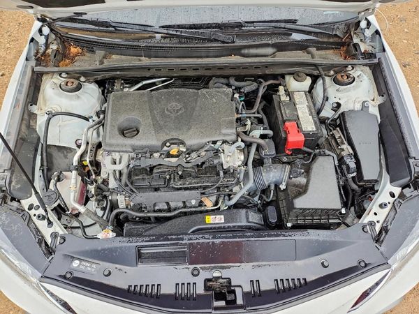 2021 TOYOTA CAMRY LE + Convenient Pkg — Engine bay