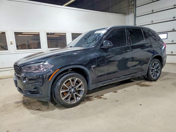 2016 BMW X5 xDrive35i — Front 3/4