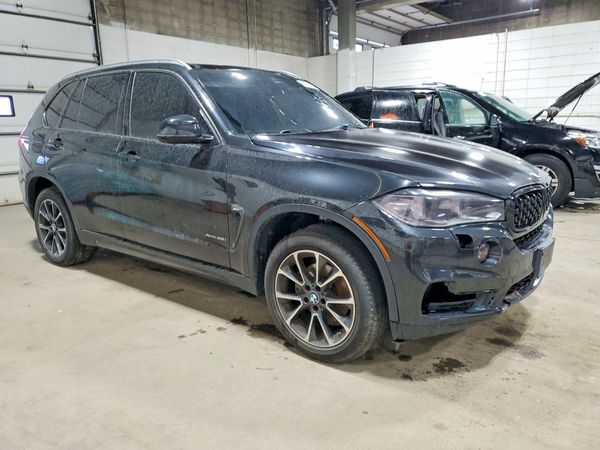 2016 BMW X5 xDrive35i — Passenger 3/4