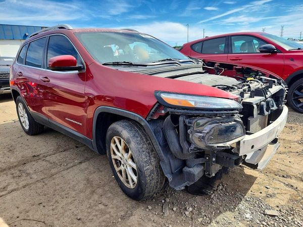 2017 JEEP CHEROKEE — Passenger 3/4
