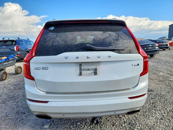 2016 VOLVO XC90 SV42 Momentum