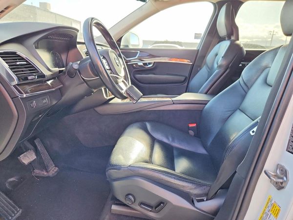 2016 VOLVO XC90 SV42 Momentum
