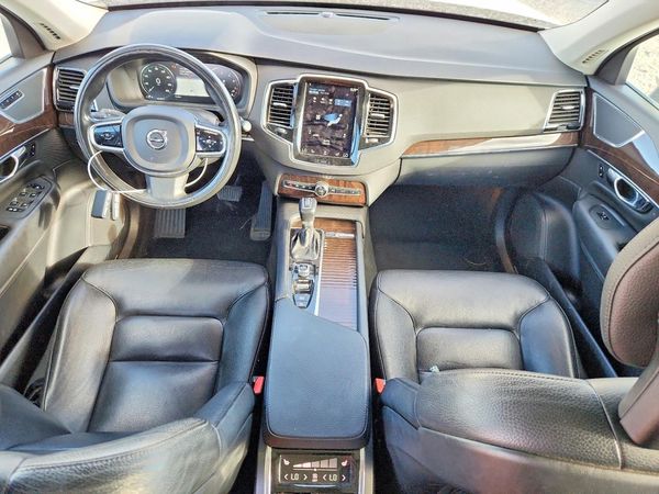 2016 VOLVO XC90 SV42 Momentum