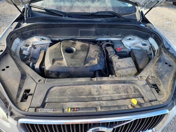 2016 VOLVO XC90 SV42 Momentum