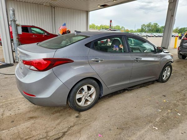 2015 HYUNDAI ELANTRA GLS(Middle)