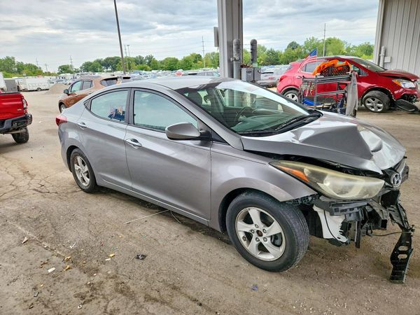 2015 HYUNDAI ELANTRA GLS(Middle)