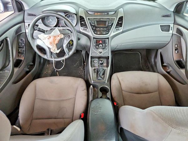 2015 HYUNDAI ELANTRA GLS(Middle)
