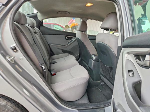 2015 HYUNDAI ELANTRA GLS(Middle)