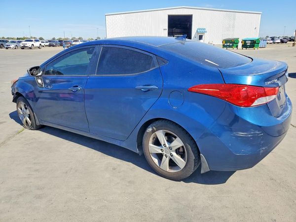 2013 HYUNDAI ELANTRA