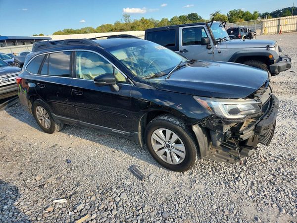 2018 SUBARU OUTBACK Premium+ES — Passenger 3/4