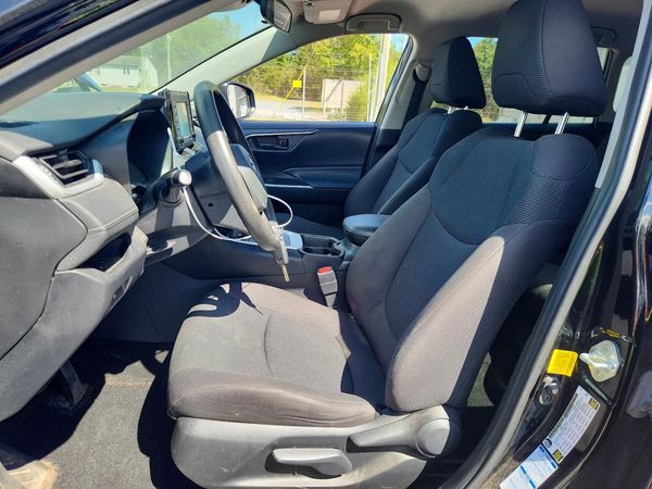 2021 TOYOTA RAV4 LE HV