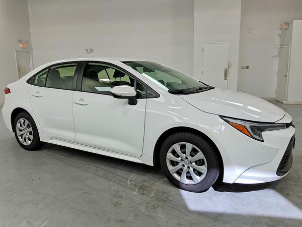 2023 TOYOTA COROLLA L, LE, SE, XLE — Passenger 3/4