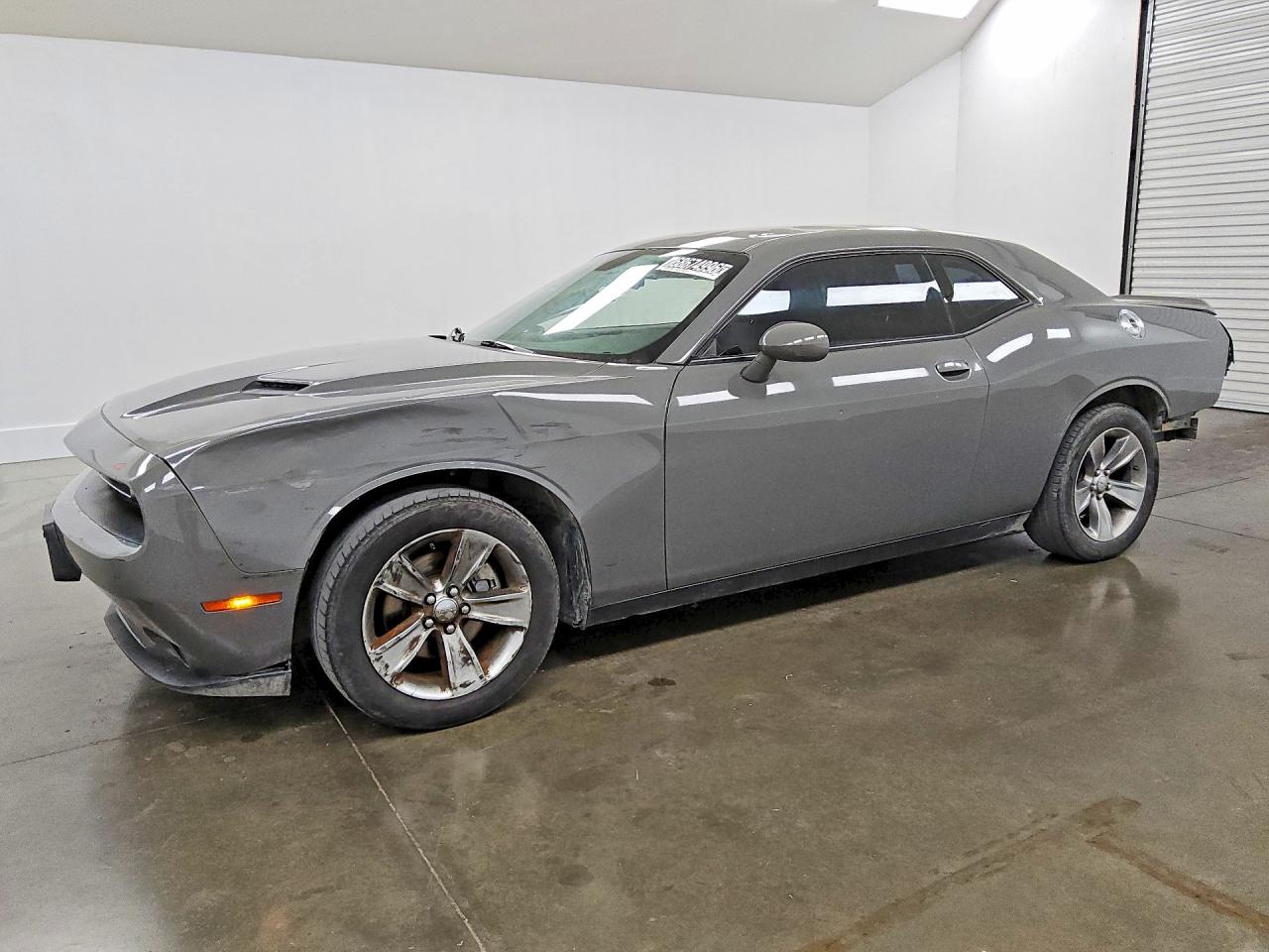 2019 DODGE CHALLENGER SXT — Front 3/4