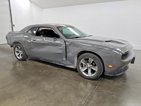 2019 DODGE CHALLENGER SXT — Passenger 3/4