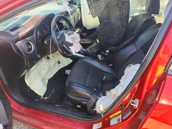 2017 TOYOTA COROLLA — DENT