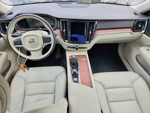 2022 VOLVO S60 — CKPT