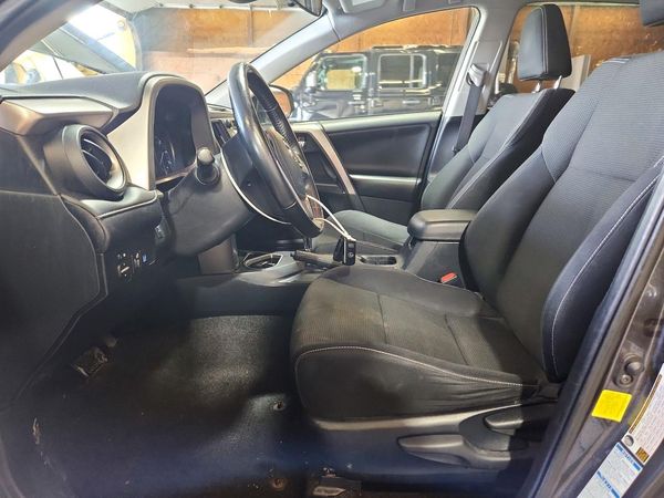 2018 TOYOTA RAV4 Adventure/XLE