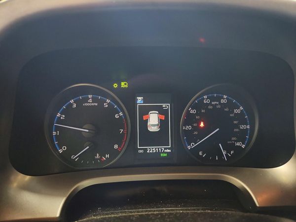 2018 TOYOTA RAV4 Adventure/XLE