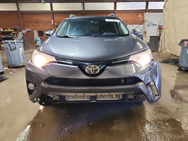 2018 TOYOTA RAV4 Adventure/XLE